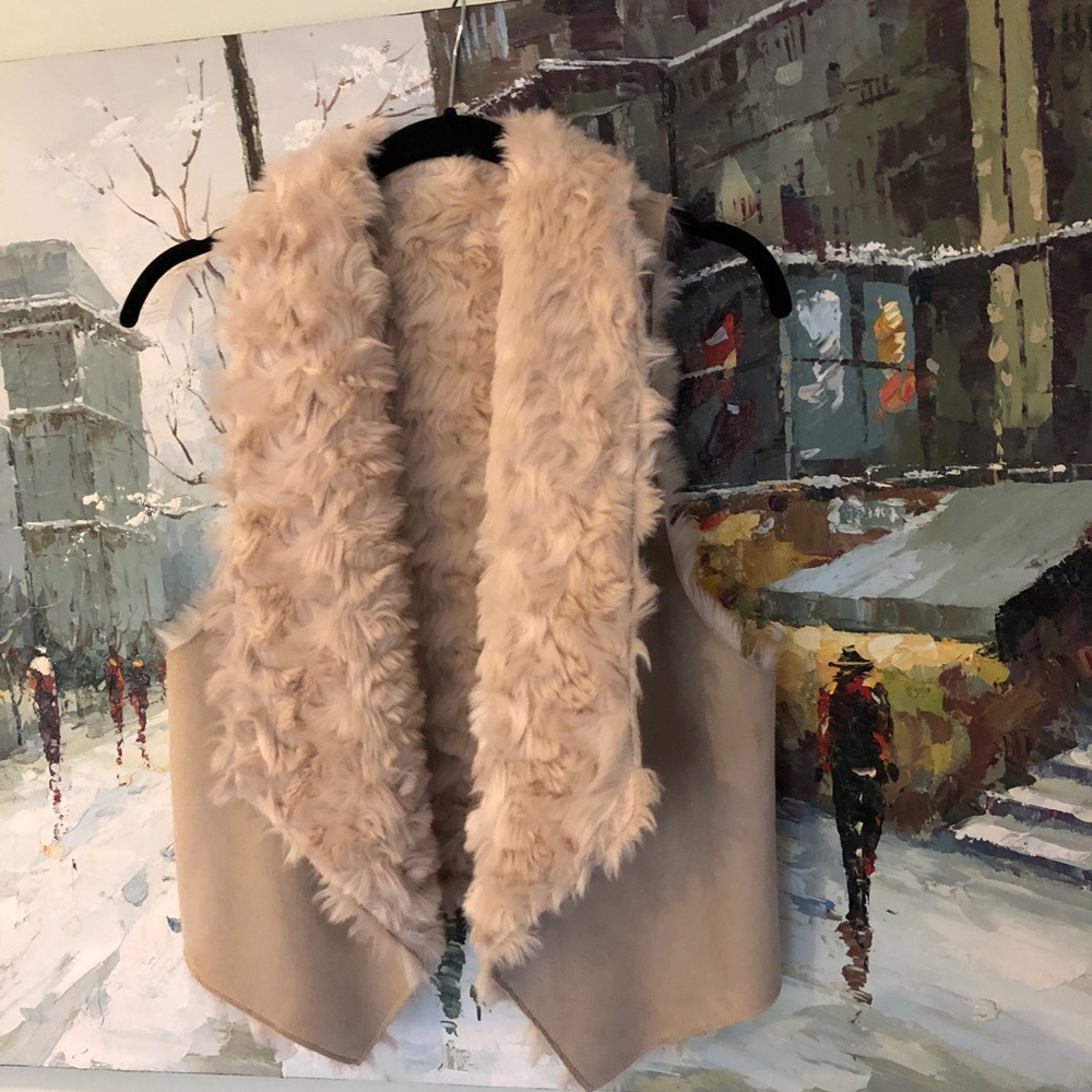 Vest - Picture 4 of 8